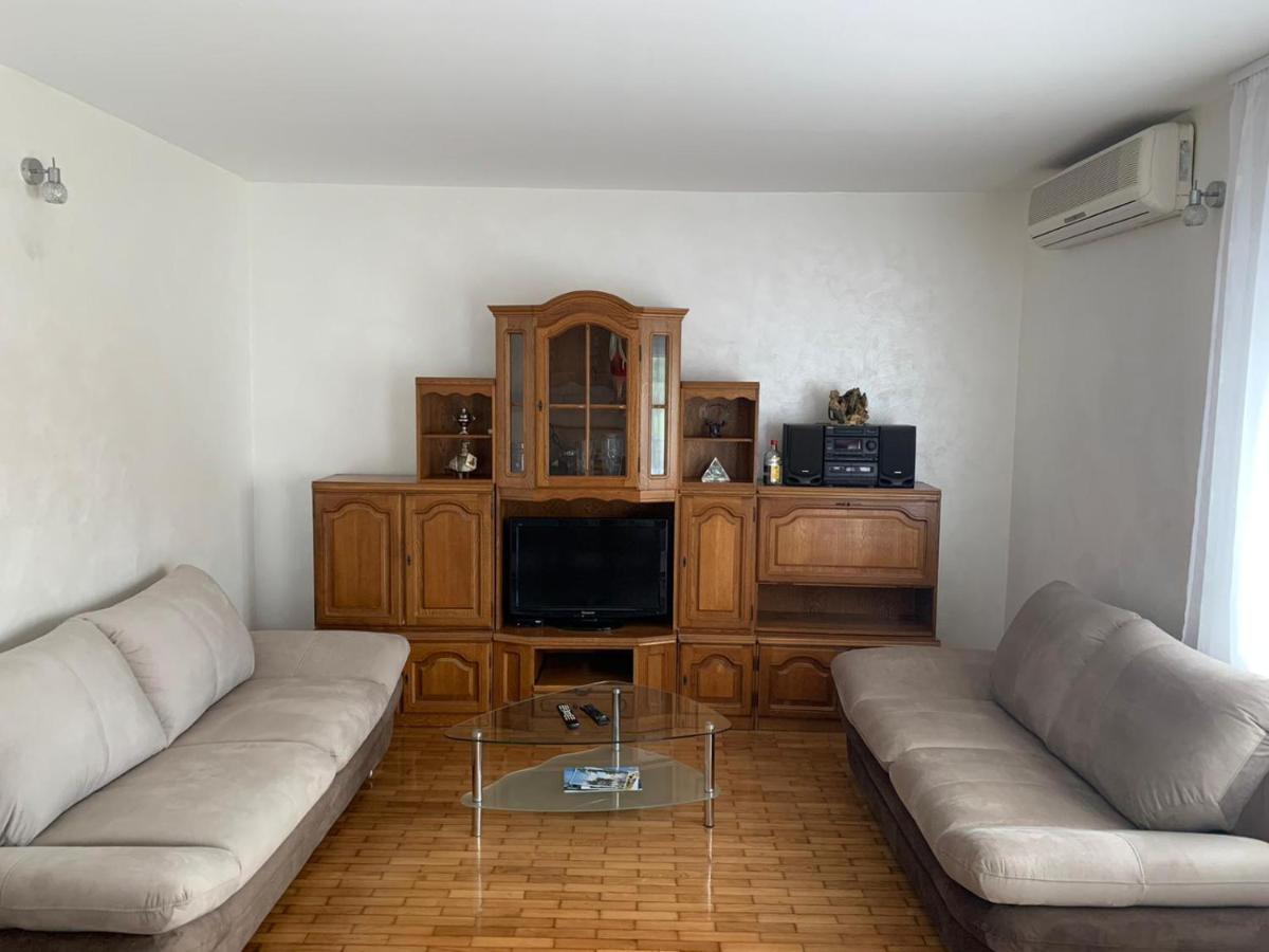 Apartman Visic 1692 Kaštela Exteriér fotografie