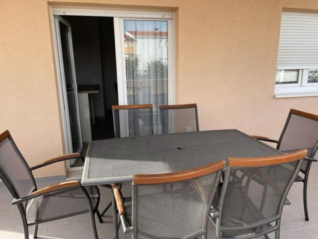 Apartman Visic 1692 Kaštela Exteriér fotografie