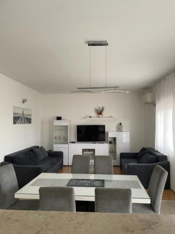 Apartman Visic 1692 Kaštela Exteriér fotografie