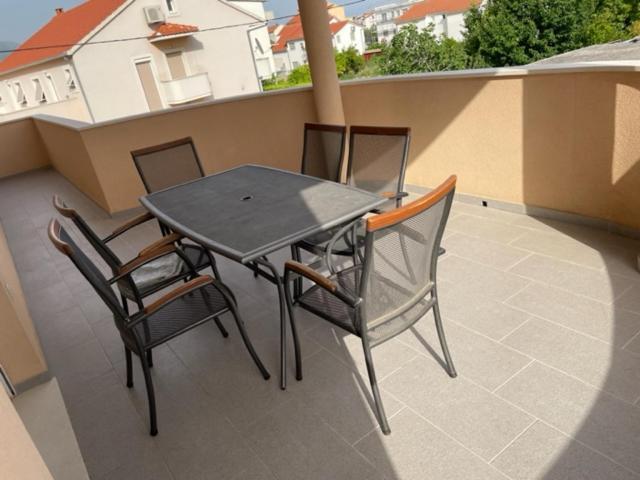 Apartman Visic 1692 Kaštela Exteriér fotografie