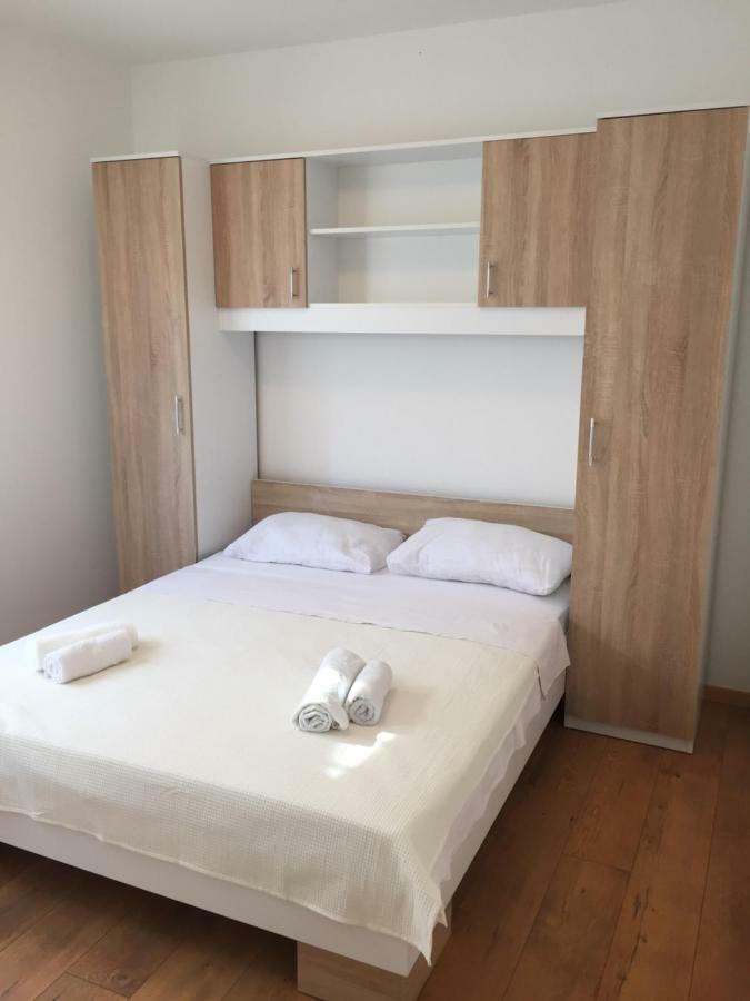 Apartman Visic 1692 Kaštela Exteriér fotografie